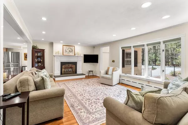 Carlisle, MA 01741,702 Lowell Street