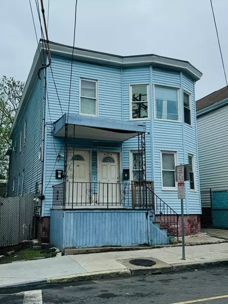 19 6th St, Chelsea, MA 02150