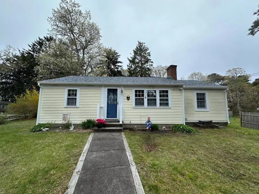 Dennis, MA 02639,39 Naushon Road