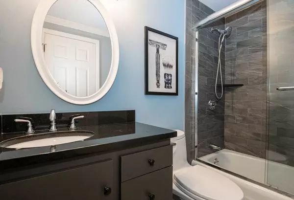 Stoneham, MA 02180,148 Marble St #103