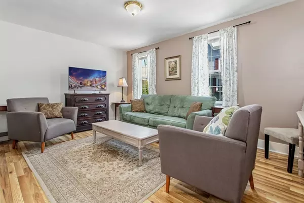 Beverly, MA 01915,24 Vestry St