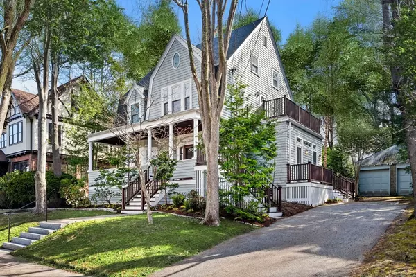 60 Oxford Road, Newton, MA 02459