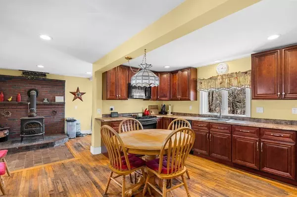 Georgetown, MA 01833,231 West Main St