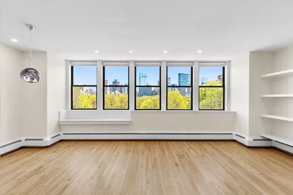 Boston, MA 02116,19 Arlington Street #53