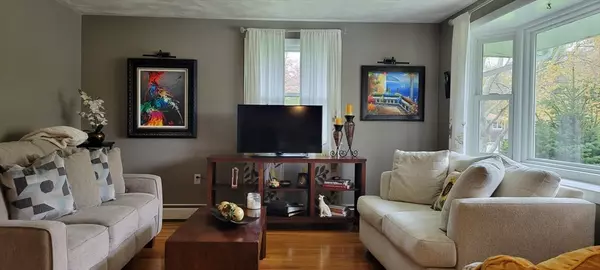 Swansea, MA 02777,89 Cypress Dr