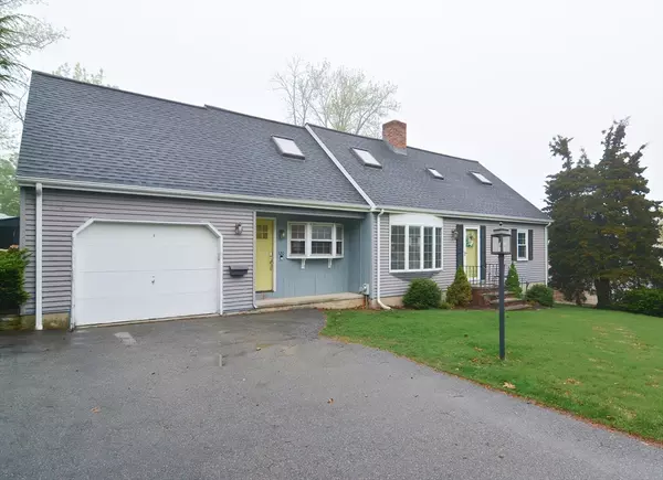 120 Colonial Dr, Quincy, MA 02169