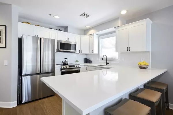 Revere, MA 02151,360 Revere Beach Blvd #202