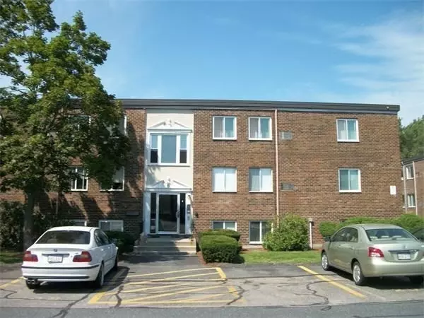 6 Universal St #4, Framingham, MA 01702