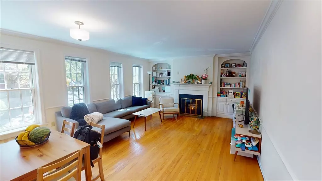 Brookline, MA 02445,149 Beaconsfield #B2