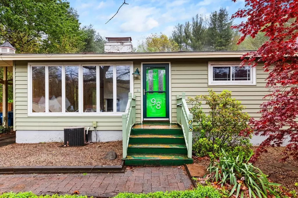 Tewksbury, MA 01876,98 Rogers St