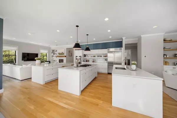Hingham, MA 02043,50 Baker Hill Dr