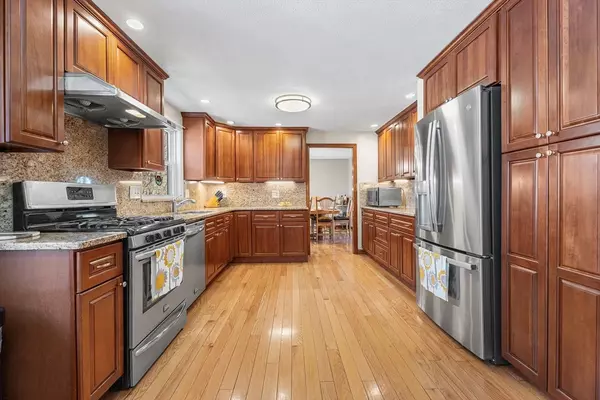 Tewksbury, MA 01876,95 Evergreen Rd