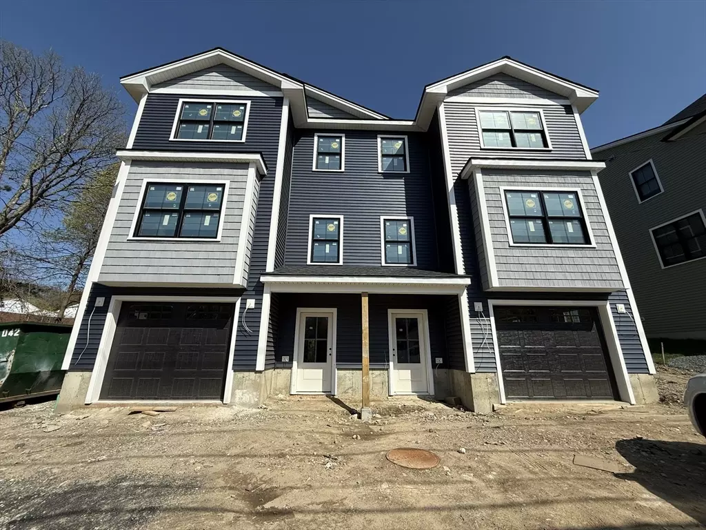 Wakefield, MA 01880,80 Preston Street #2