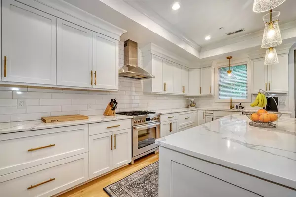 Boston, MA 02131,11 Conway Street #3