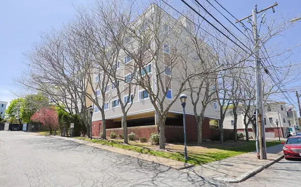 Quincy, MA 02169,35 Des Moines Rd #408