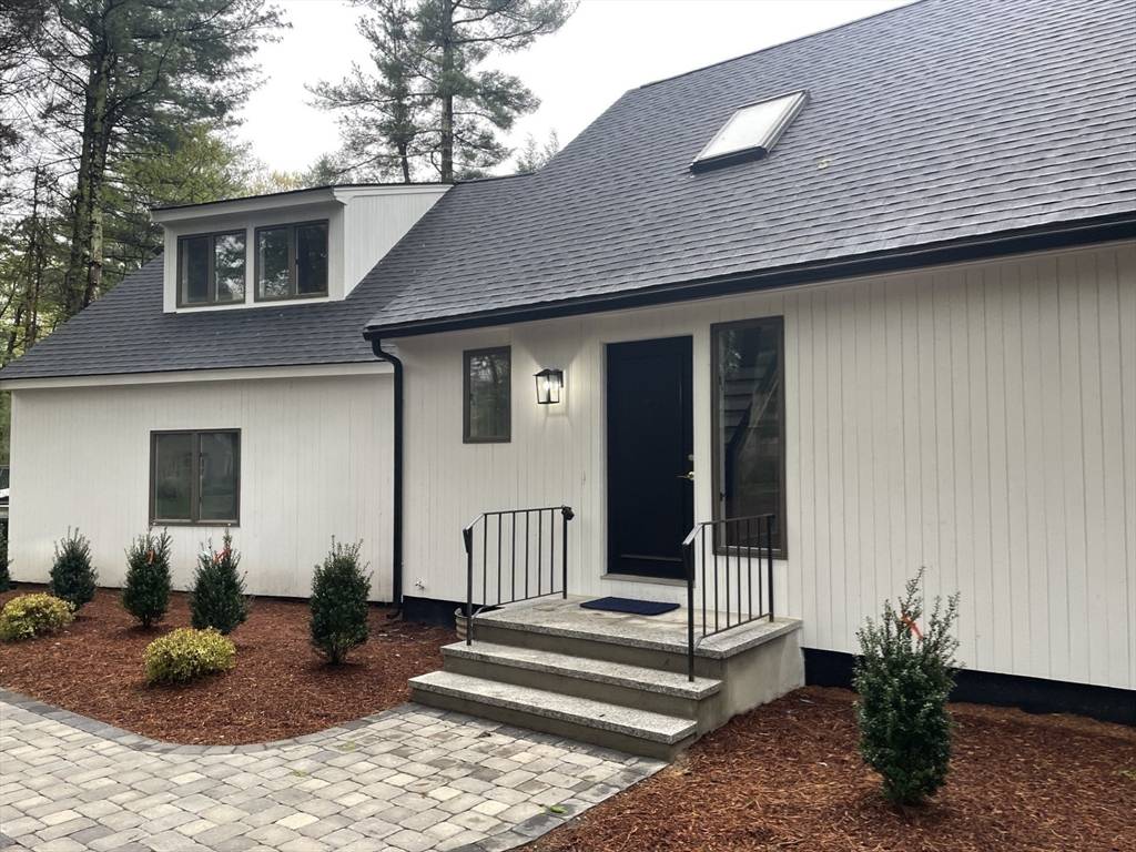 Marlborough, MA 01752,47 Woodcock Ln