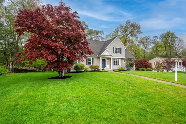 North Reading, MA 01864,14 Country Club Rd