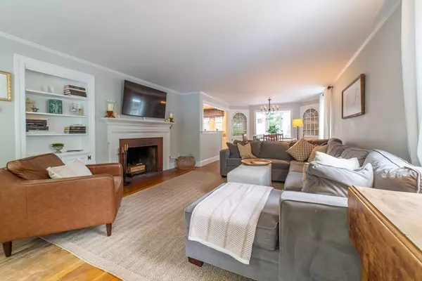 Attleboro, MA 02703,30 Veery Rd