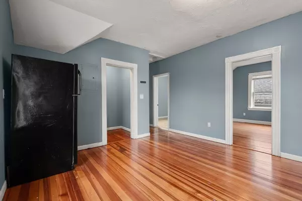 Providence, RI 02908,170 Allston St #3