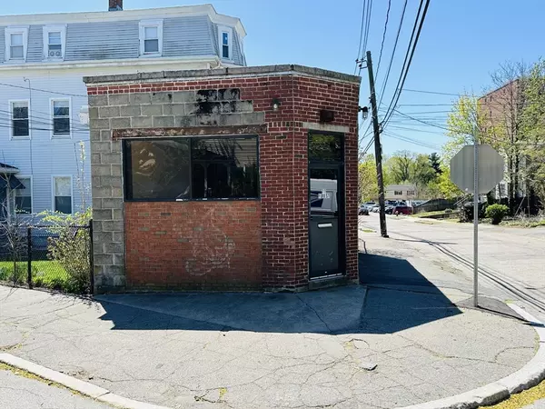 Watertown, MA 02472,77 Forest St
