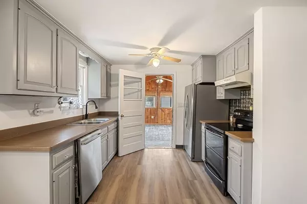 Whitman, MA 02382,36 Porter St