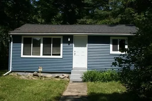Lakeville, MA 02347,11 Summit Avenue