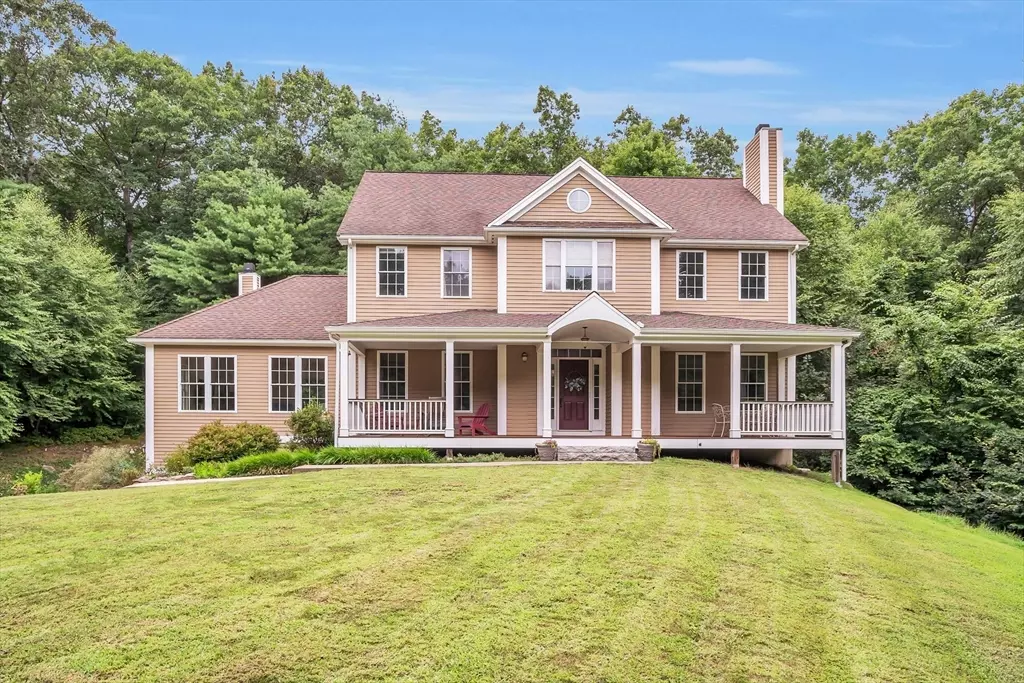 Bolton, MA 01740,18 Danforth Ln