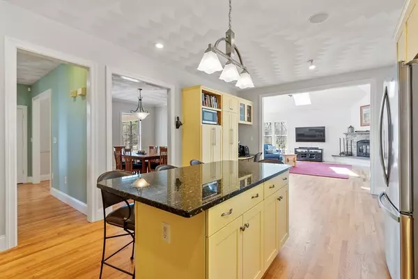 Bolton, MA 01740,18 Danforth Ln