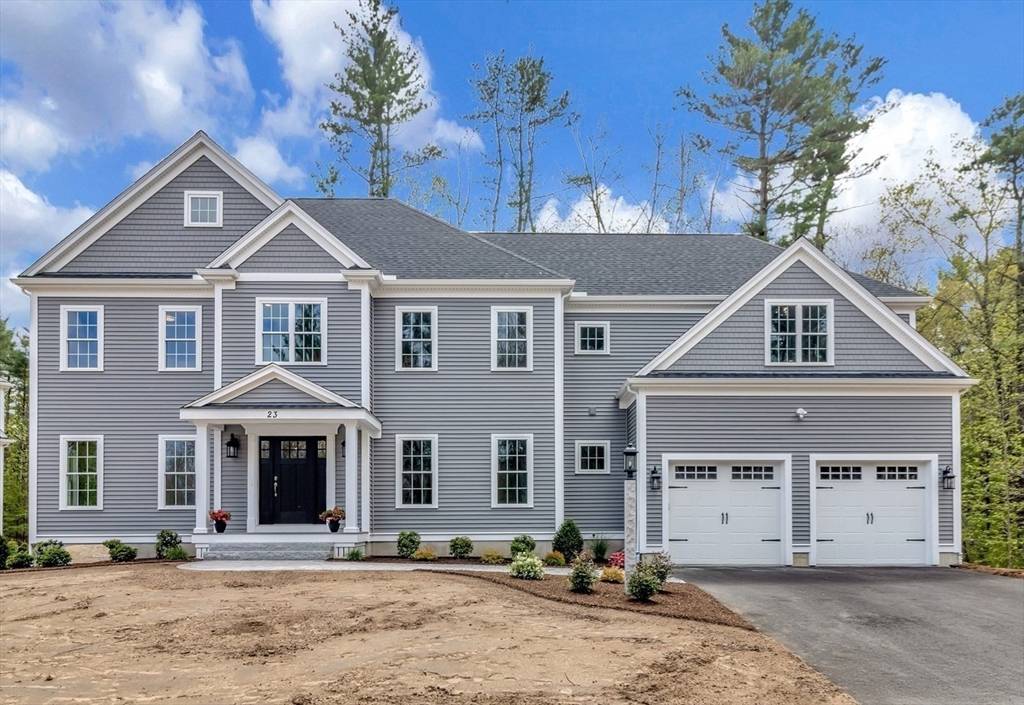 Easton, MA 02356,23 Owl Ridge Road