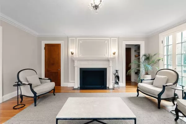 Weston, MA 02493,3 Conant Road