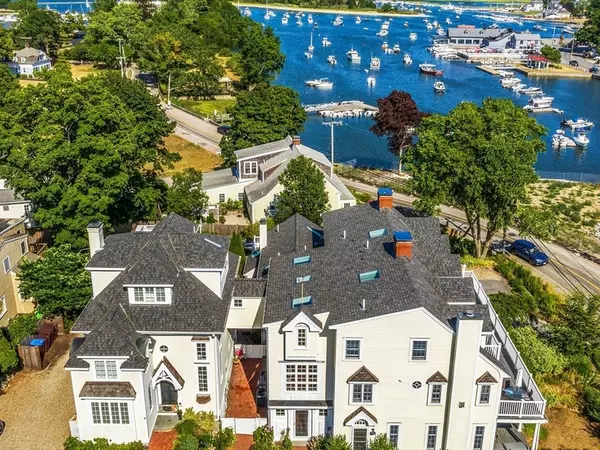 4 Margin St #B, Cohasset, MA 02025