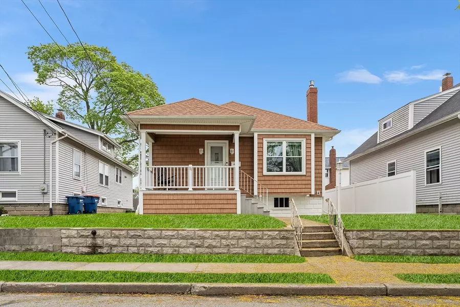 51 Cherry St, Fairhaven, MA 02719