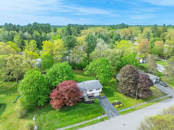 Chelmsford, MA 01824,4 Montcastle Dr