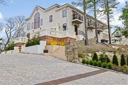 24 Atlantic Ave #0, Cohasset, MA 02025
