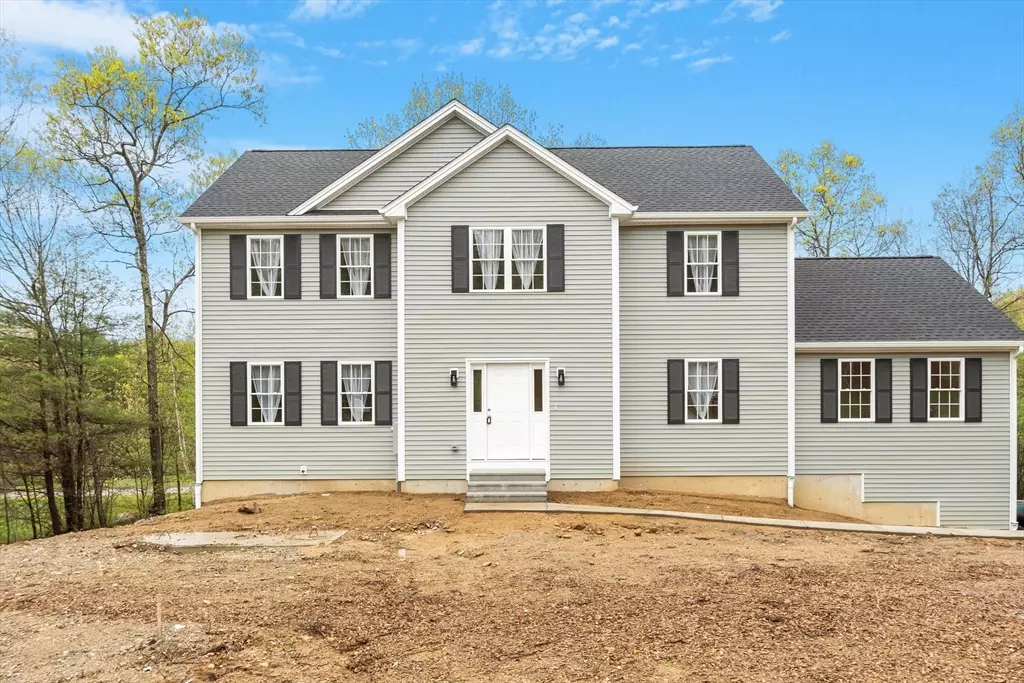 Spencer, MA 01562,10 Pauls Dr