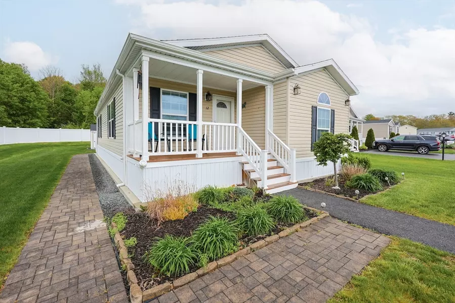 12 Linsay Drive, Raynham, MA 02767