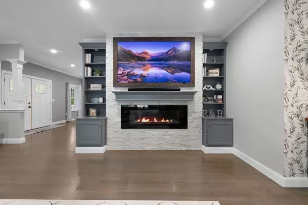 Middleton, MA 01949,4 Arrow St