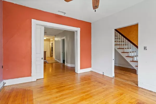 Lowell, MA 01850,92 12th St