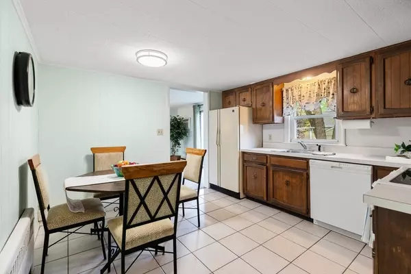 Peabody, MA 01960,6 Rose Circle