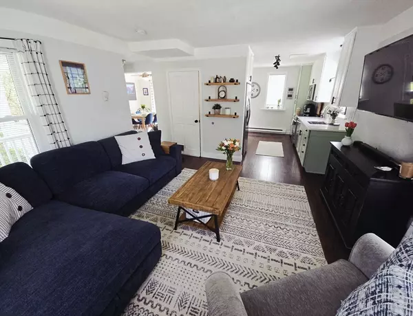 Franklin, MA 02038,286 W Central St