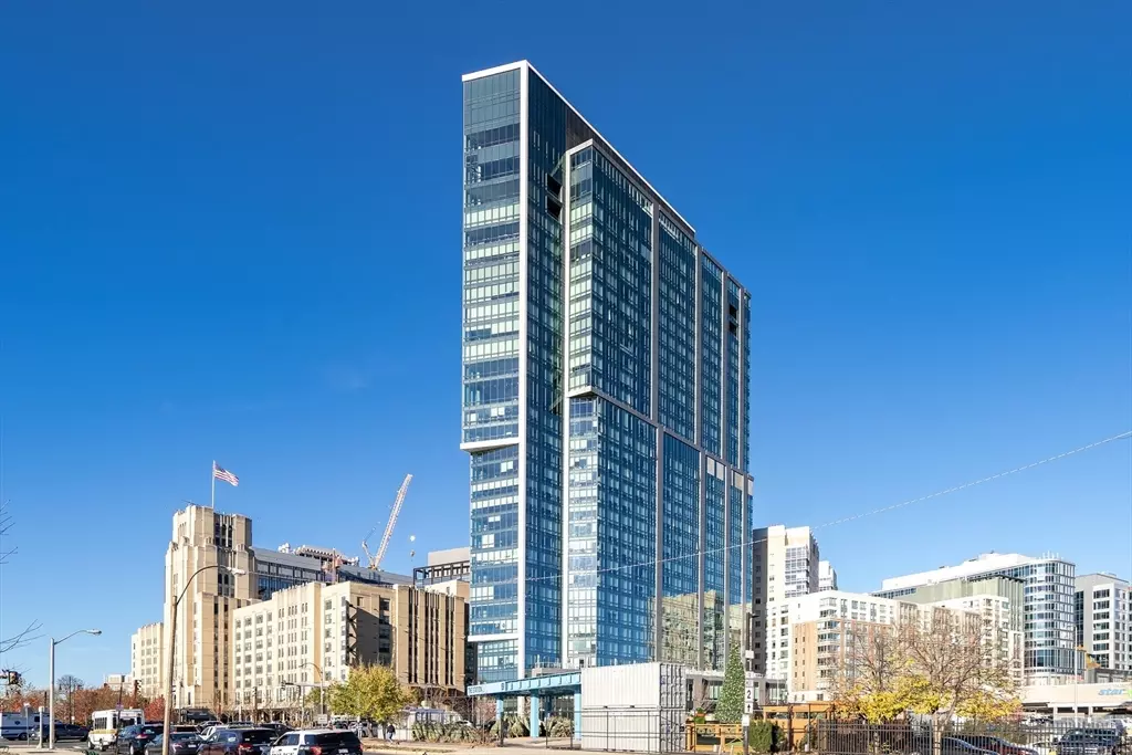 Boston, MA 02215,188 Brookline Avenue #21D