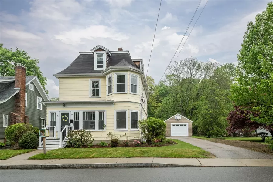 54 Lewis St, Franklin, MA 02038
