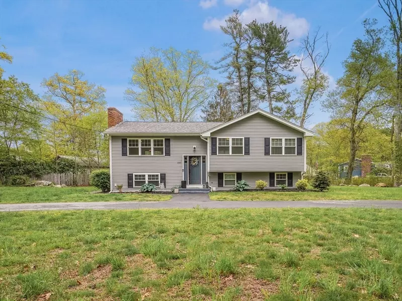 1337 Karen Rd, Dighton, MA 02764
