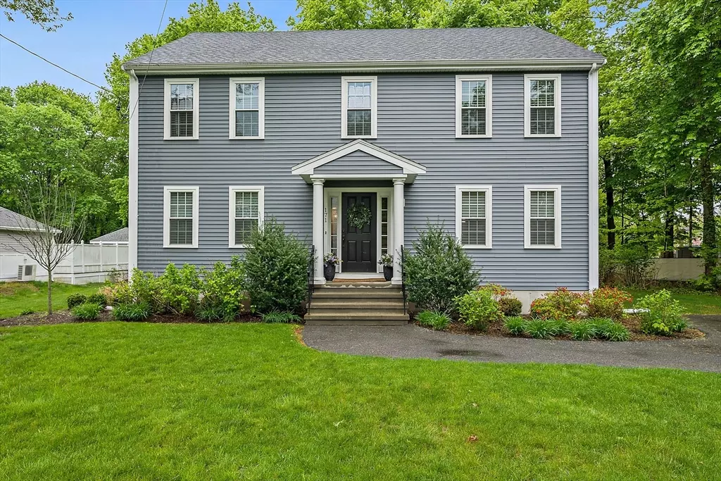 Rockland, MA 02370,171 Vernon St