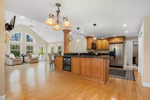 Hanover, MA 02339,54 King Hill Rd