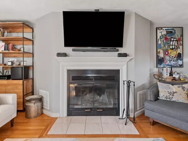 Watertown, MA 02472,33 Ashland St #7