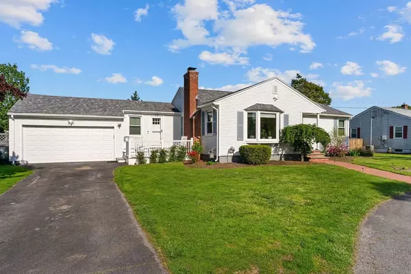 Swansea, MA 02777,73 Maple Ave
