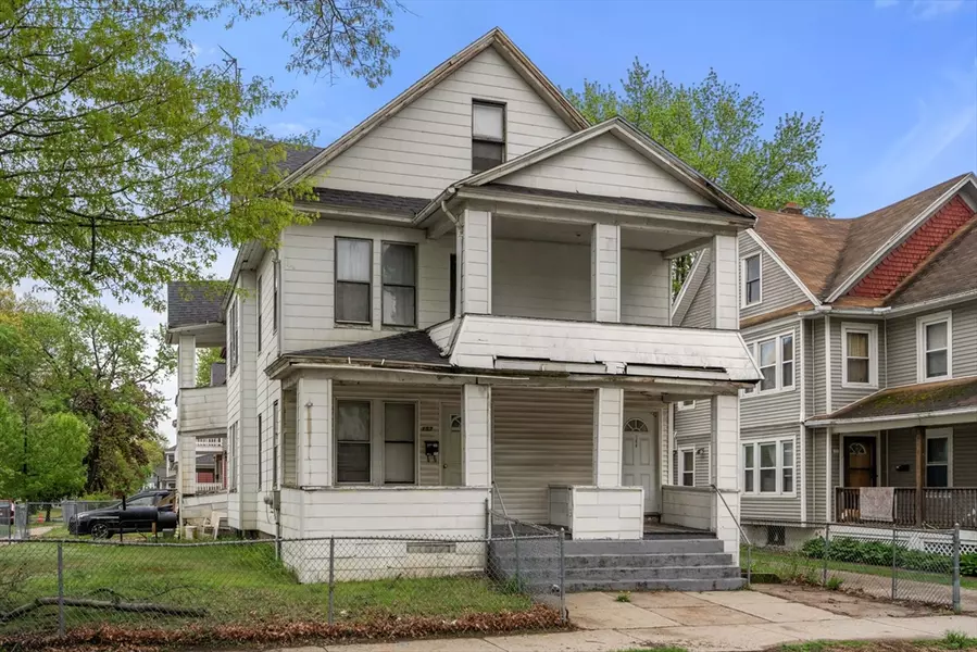 157-159 Massachusetts Ave, Springfield, MA 01109