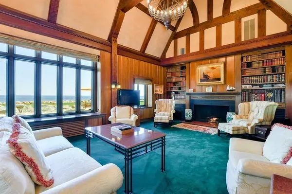 Gloucester, MA 01930,9 Drumhack Road