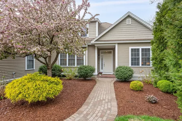 Clinton, MA 01510,105 Candlewood Ln #105